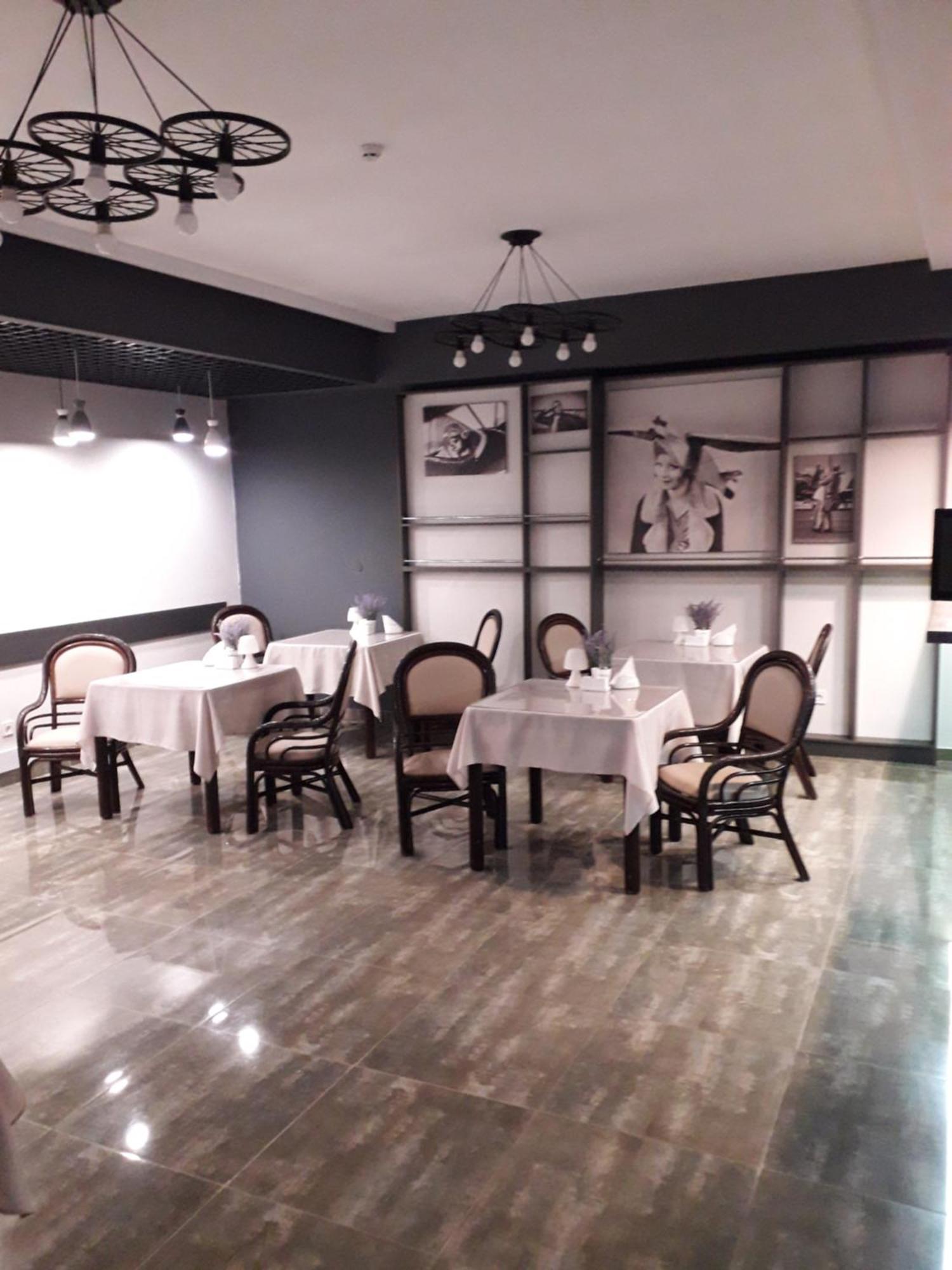 Apart-Hotel Sky Yuzhne Exterior photo