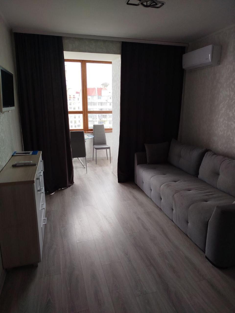 Apart-Hotel Sky Yuzhne Exterior photo