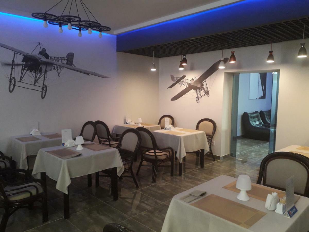 Apart-Hotel Sky Yuzhne Exterior photo